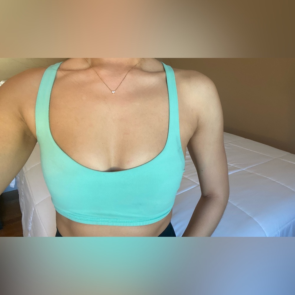 Lululemon Sportsbra in mint green